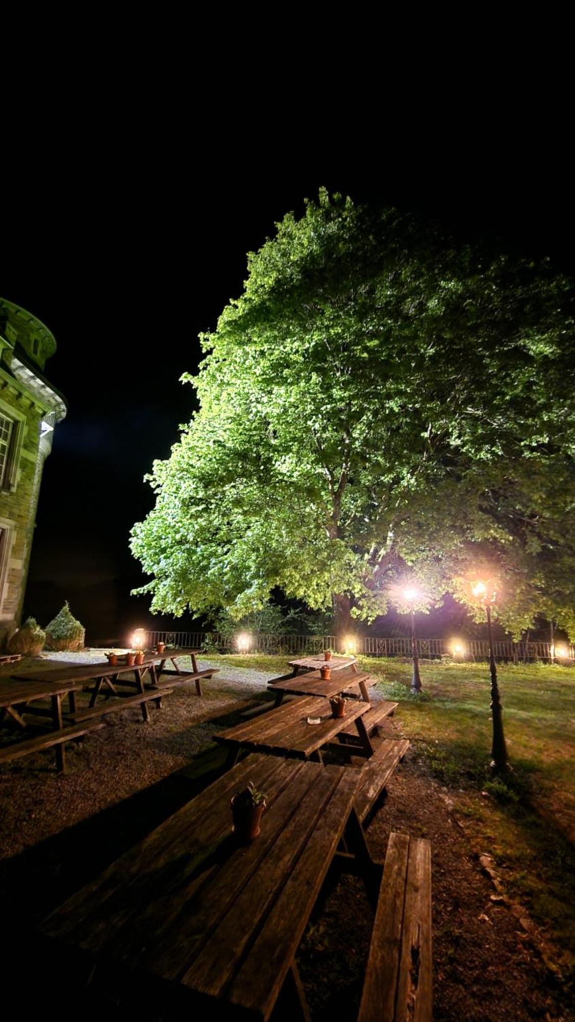 Le Petit Chateau De Blier Erezee Exterior foto